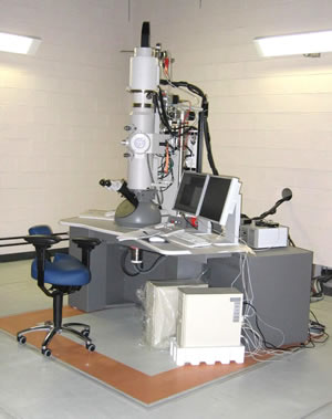microscópio eletrónico de transmissão